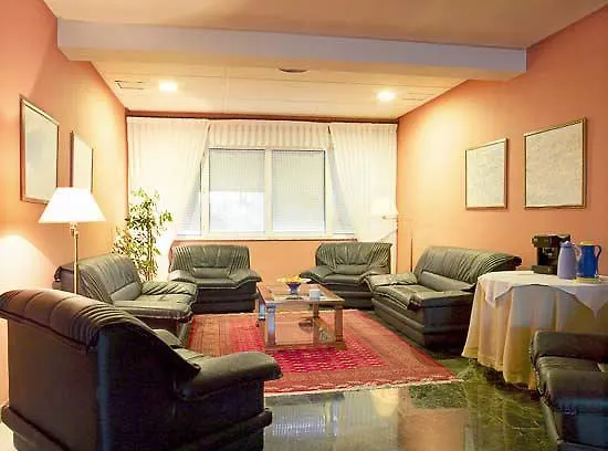 Üdülőközpont Sirenas